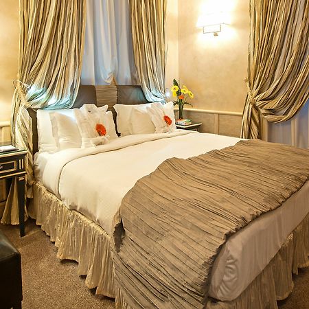 Barocco Apartment โรม ภายนอก รูปภาพ